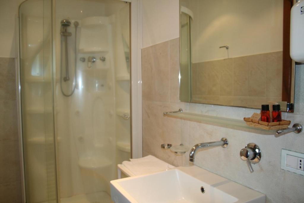 Quels sont les meilleurs hôtels près de Cascate del Mulino ? Saturnia Chambre photo